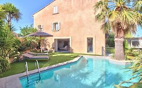Maison avec piscine et jardin- 4 chambres 8 pers