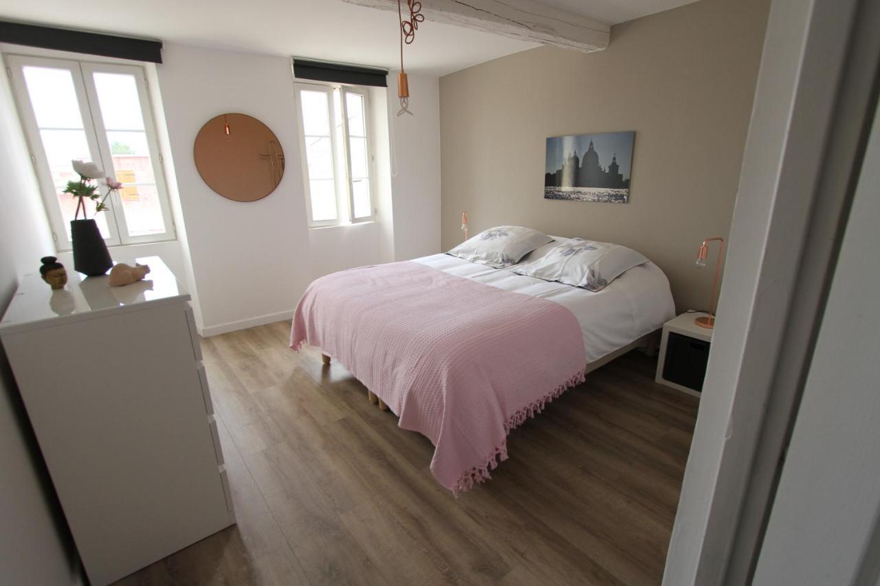 Maison avec piscine et jardin- 4 chambres 8 pers Cuers Extérieur photo